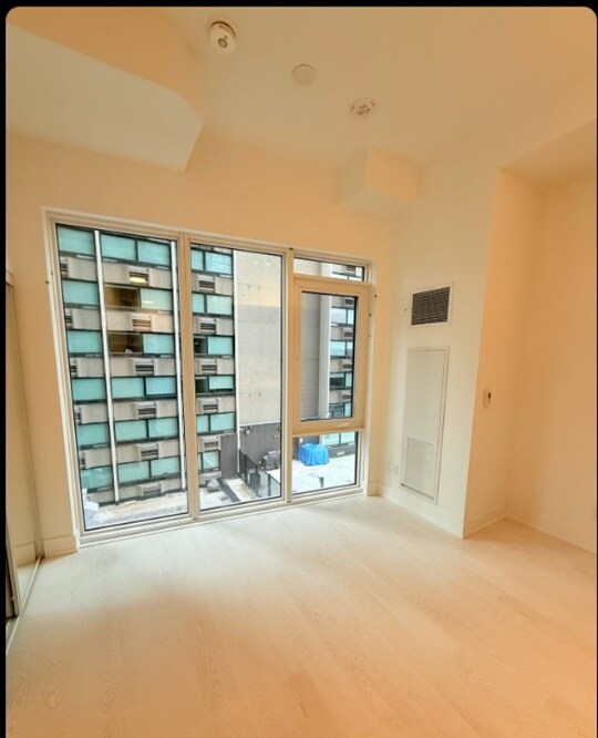 308 Jarvis St in Toronto, ON - Building Photo - Building Photo