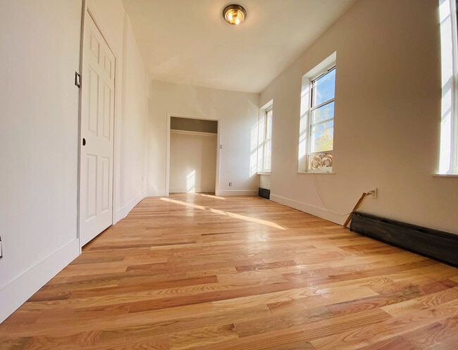 273 Sumpter St, Unit 2