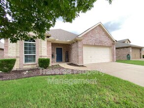 7404 Gairlock Dr in Fort Worth, TX - Building Photo - Building Photo