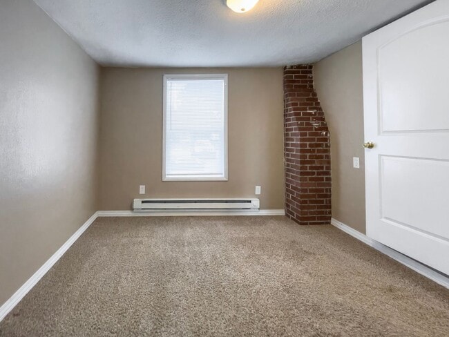 1512 N Woodridge Ave in Muncie, IN - Building Photo - Building Photo