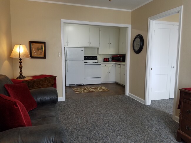 111 S Central Ave, Unit A