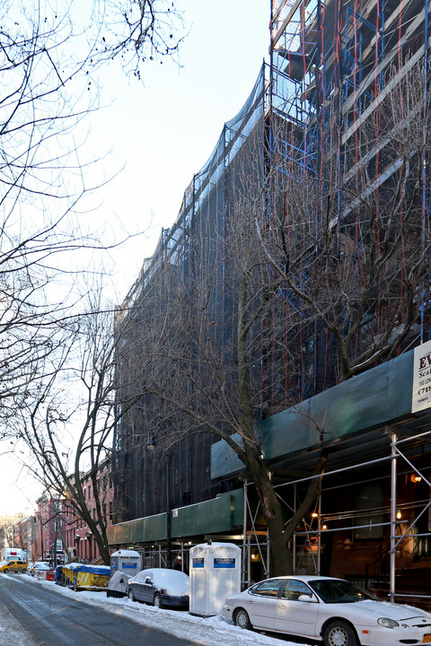 74-76 Charles St in New York, NY - Foto de edificio