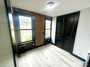 438 W 52nd St in New York, NY - Building Photo - Building Photo
