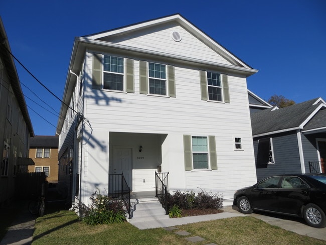 5529 Willow St, Unit 5529 #B