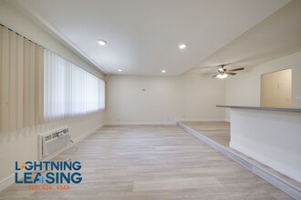 6738-6733 Independence Ave in Los Angeles, CA - Building Photo - Building Photo
