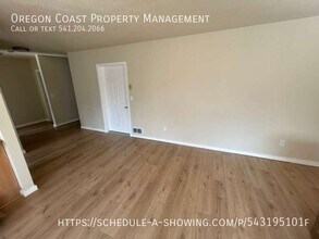 903 Evergreen Dr in Tillamook, OR - Building Photo - Building Photo