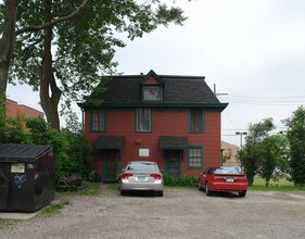 320 S Division St in Ann Arbor, MI - Building Photo - Building Photo