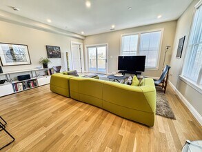 40 Waverly St in Boston, MA - Foto de edificio - Building Photo