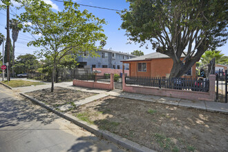 1582 Murchison St in Los Angeles, CA - Building Photo - Building Photo