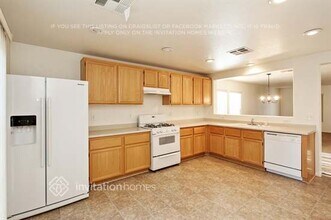 4921 Apache Valley Ave in Las Vegas, NV - Building Photo - Building Photo