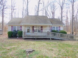 2831 White Ln in Archdale, NC - Building Photo