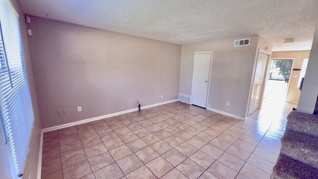 3799 Carnes Ave, Unit 15 in Memphis, TN - Building Photo - Building Photo