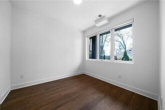 2347 Hosea L Williams Dr NE in Atlanta, GA - Building Photo - Building Photo