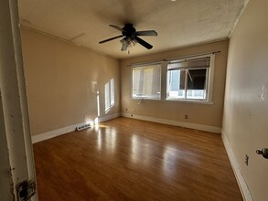 48 Winthrop Ave, Unit 1 in Revere, MA - Building Photo - Building Photo