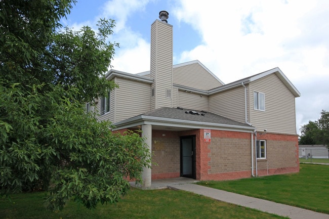 Ridgeway Court III Apartments in Bemidji, MN - Building Photo - Building Photo