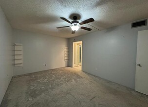 1701 NW 75th Ave, Unit 208 in Plantation, FL - Building Photo - Building Photo