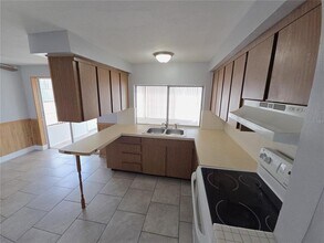 3513 Westchester Dr in Holiday, FL - Foto de edificio - Building Photo