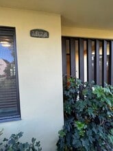 7972 Farm St in Downey, CA - Foto de edificio - Building Photo