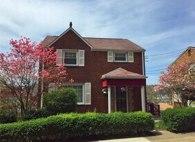 2108 Lucina Ave in Pittsburgh, PA - Building Photo