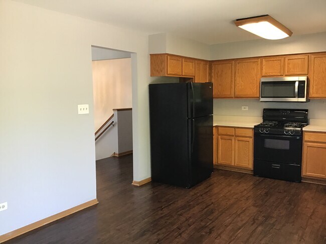 7007 Lewis & Clark Dr in Plainfield, IL - Building Photo - Building Photo