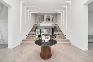 5327 S Braeswood Blvd in Houston, TX - Building Photo