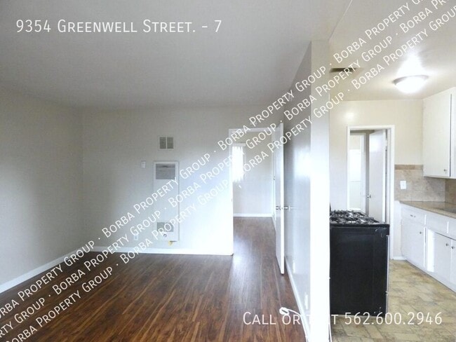 9354 Greenwell St in Bellflower, CA - Building Photo - Building Photo