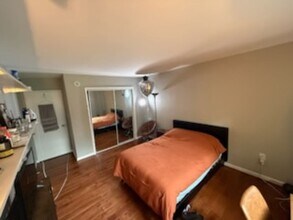 4114 Davis Pl NW in Washington, DC - Building Photo - Building Photo