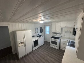 1628 Brasfield St in Dyersburg, TN - Building Photo - Building Photo