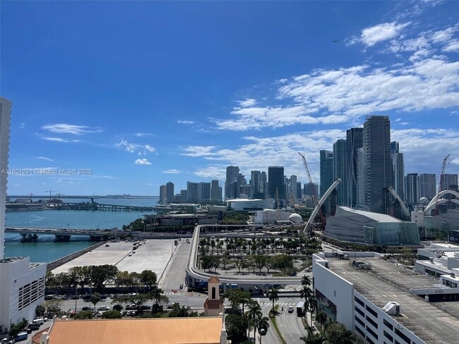 property at 1717 N Bayshore Dr