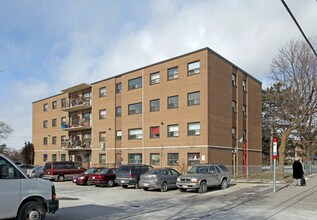 Parkridge Apartments in Toronto, ON - Building Photo - Building Photo