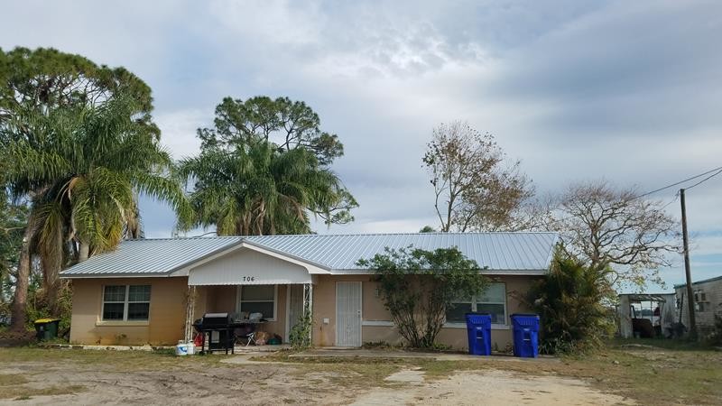 Lakefront Duplex in Sebring, FL - Building Photo