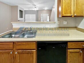 7107 Brookview Way in Riverdale, GA - Building Photo - Building Photo