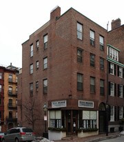 89 Myrtle St in Boston, MA - Building Photo