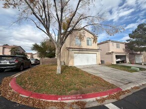 6034 Sunken River Trail in Las Vegas, NV - Building Photo - Building Photo