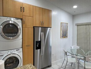 3526 W 80th St in Hialeah, FL - Building Photo - Building Photo