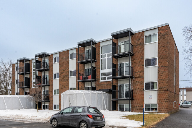 4016 Du Confluent St in Lévis, QC - Building Photo - Building Photo