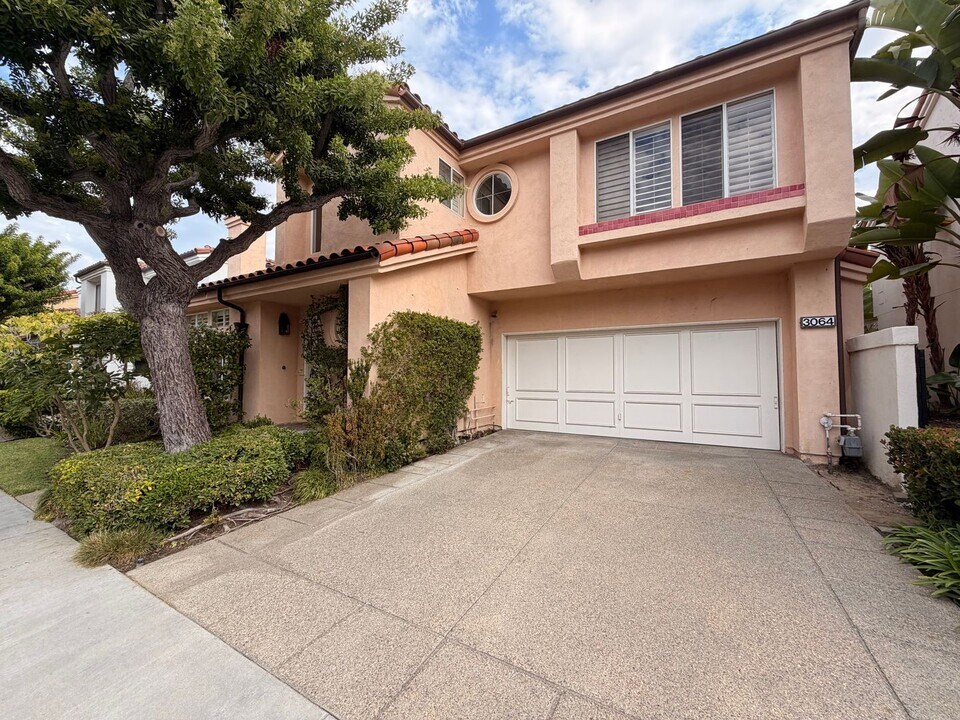 3064 Corte Marin in Newport Beach, CA - Building Photo