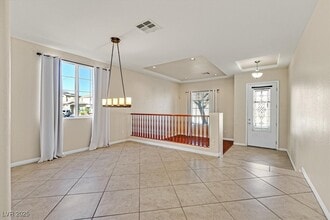 609 Doubleshot Ln in Henderson, NV - Building Photo - Building Photo