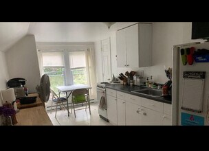 30 Johnson Ave, Unit 3 in Binghamton, NY - Foto de edificio - Building Photo