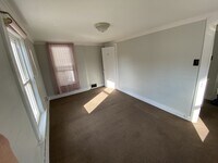 1043 Dreher Ave photo'