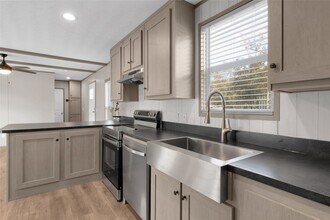 1300 Campbell Acres Rd in Cleveland, TX - Building Photo - Building Photo