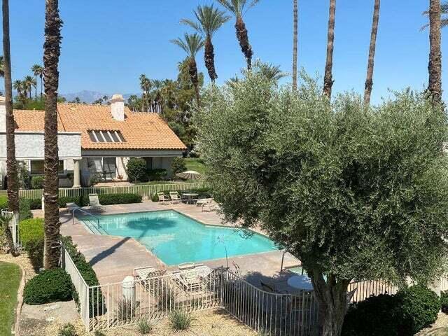 property at 432 Desert Falls Dr N