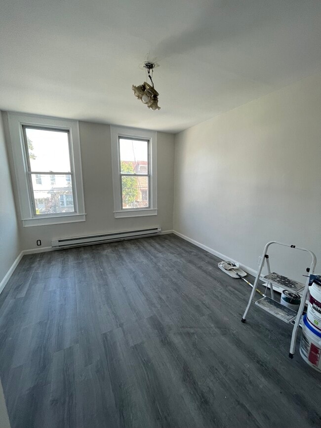 2745 Holland Ave in Bronx, NY - Building Photo - Building Photo