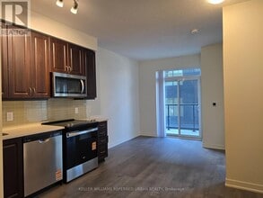 38 Annie Craig Dr in Toronto, ON - Building Photo - Building Photo