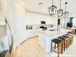 53 E Capricorn Way in Chandler, AZ - Building Photo - Building Photo