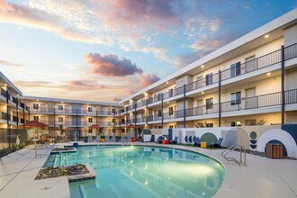 Cabana Aldea in Glendale, AZ - Foto de edificio - Building Photo