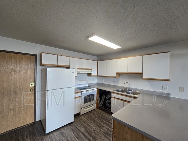 property at 60 Miller Ave SW