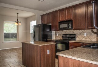 520 Marlin Cir in New Braunfels, TX - Building Photo - Building Photo