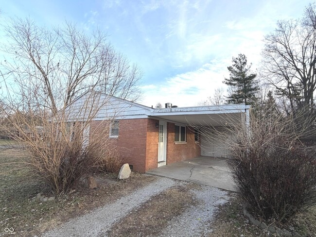 2789 E Hanna Ave in Indianapolis, IN - Building Photo - Building Photo