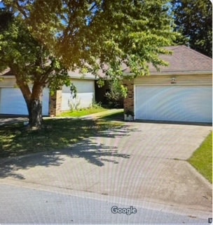 property at 906 Jones Ct